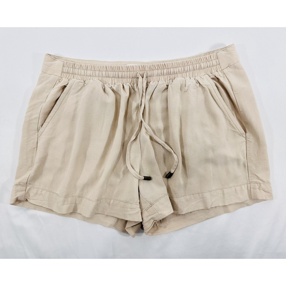 Dahlya Shorts Women's Size M Beige Elastic Waist Drawstring‎ Pockets Paperbag